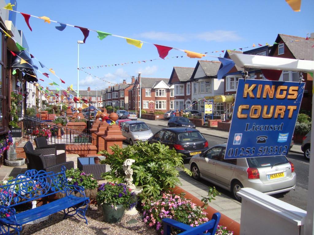 Kings Court Families & Couples Bed & Breakfast Blackpool Eksteriør bilde