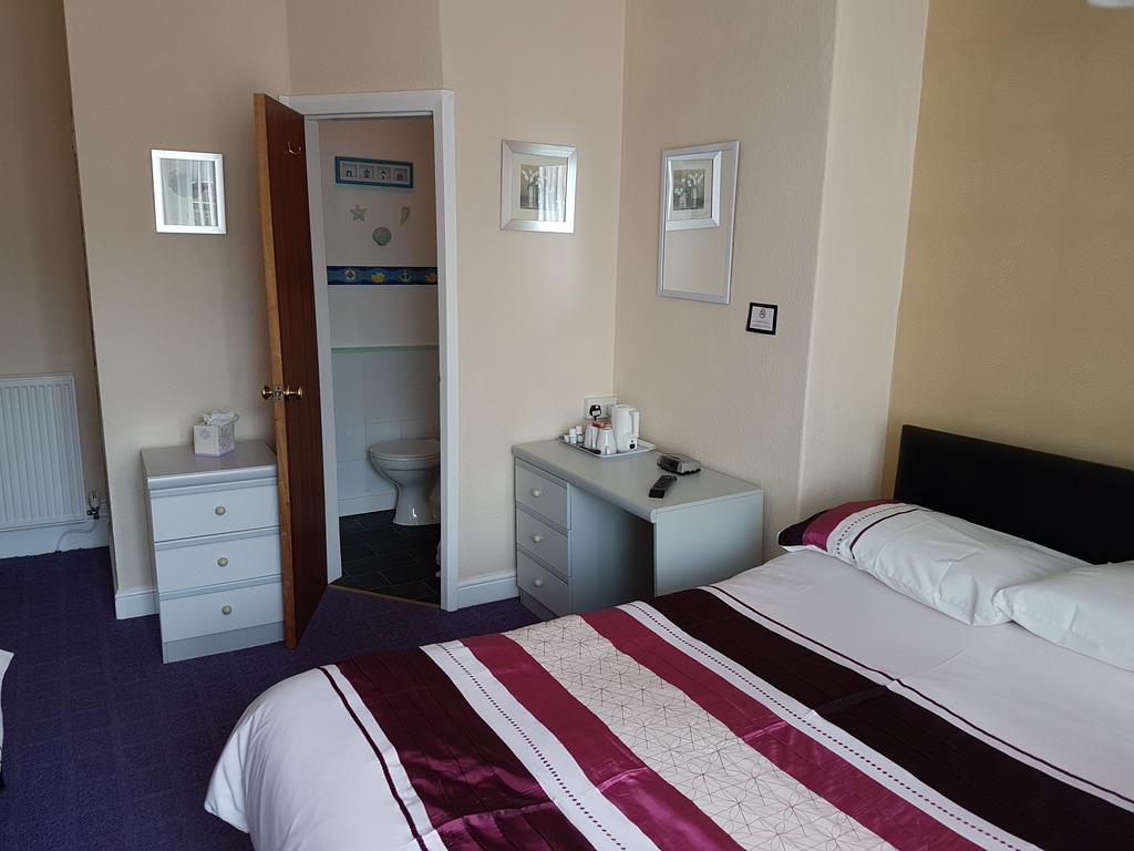 Kings Court Families & Couples Bed & Breakfast Blackpool Eksteriør bilde