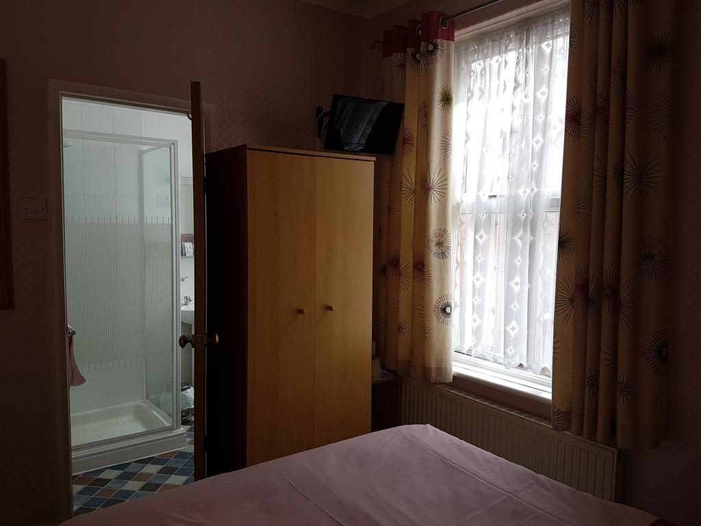 Kings Court Families & Couples Bed & Breakfast Blackpool Eksteriør bilde