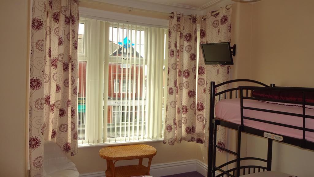 Kings Court Families & Couples Bed & Breakfast Blackpool Eksteriør bilde