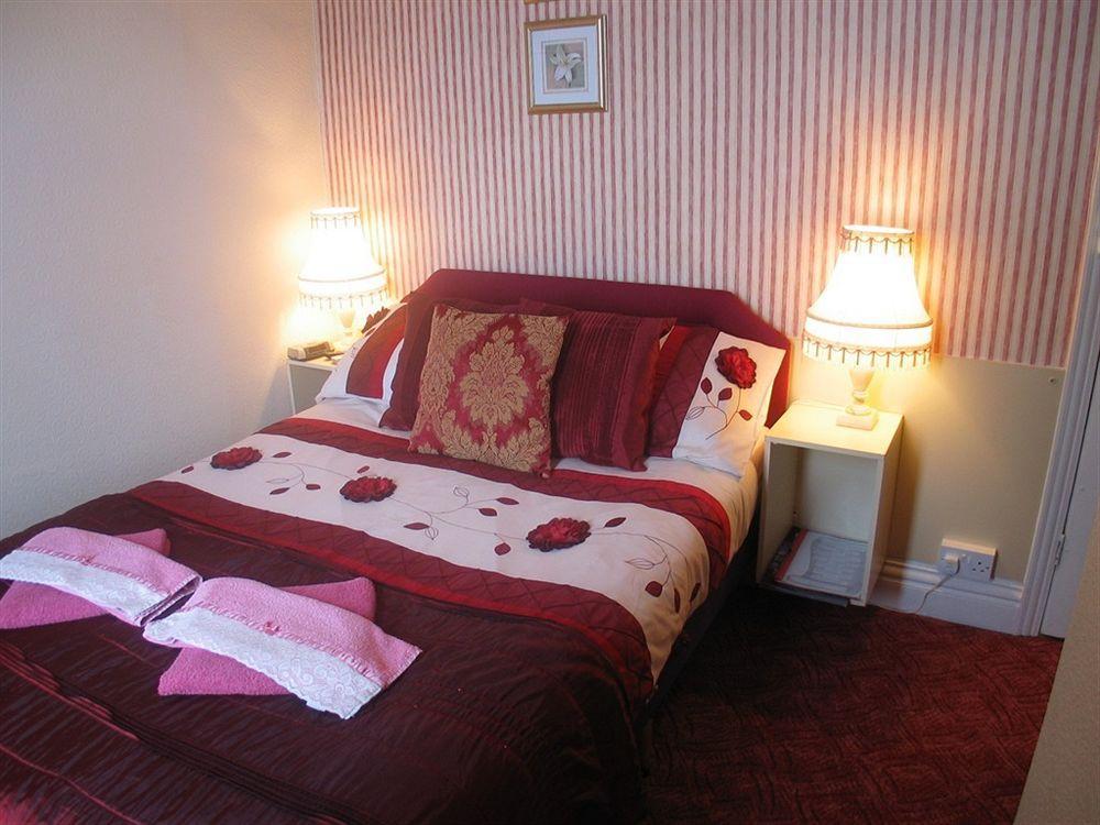 Kings Court Families & Couples Bed & Breakfast Blackpool Eksteriør bilde